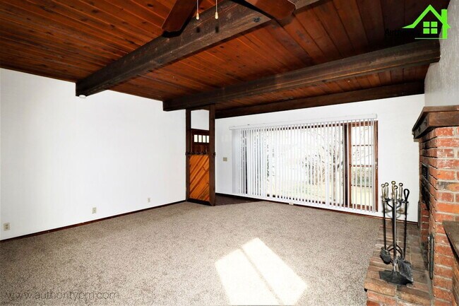 Foto del edificio - 3194 Veda St