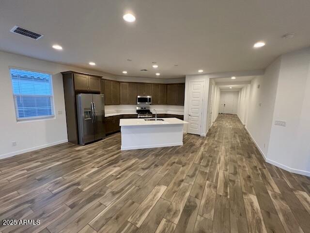 Building Photo - 8122 E Paloma Ave