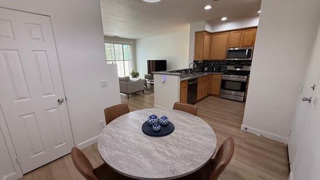 Building Photo - 8382 E Truckee Way