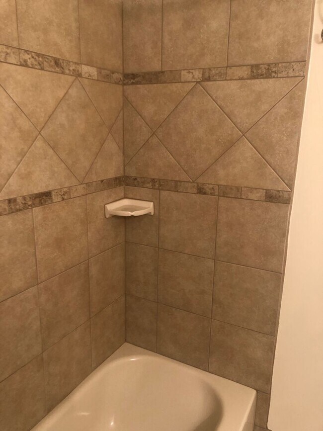 Foto del edificio - Updated and Close to Campus!