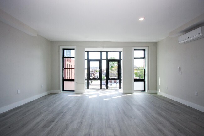 Building Photo - 141 Newark Ave