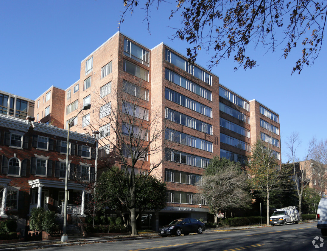 Primary Photo - Connecticut Park Apartments