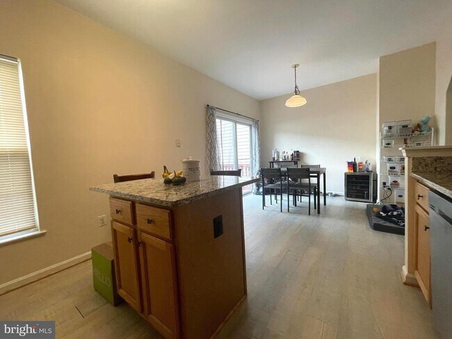 Foto del edificio - 14286 Glade Spring Dr