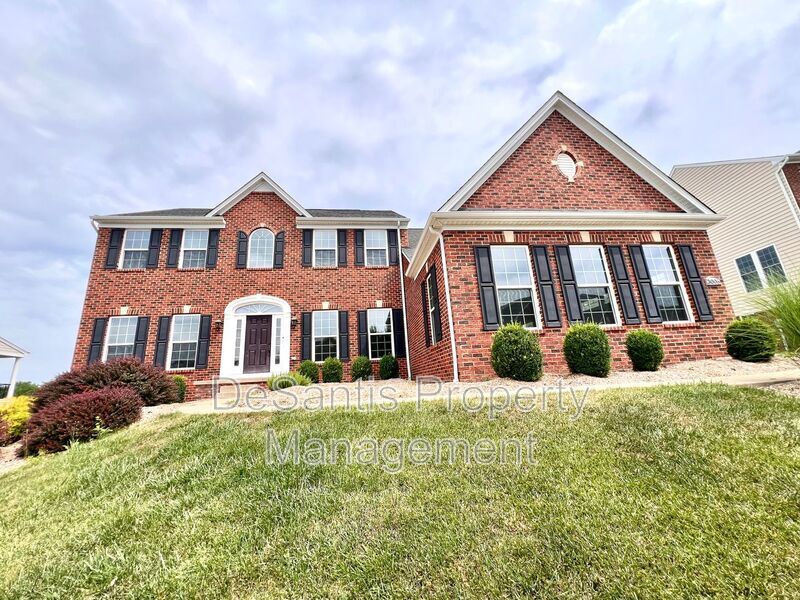 Primary Photo - 3006 Farmview Drive