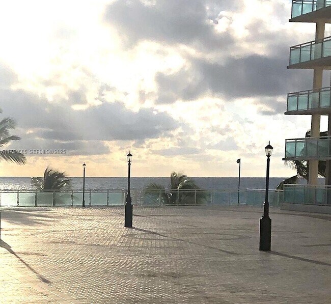 Foto del edificio - 3900 Galt Ocean Dr