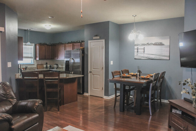 Building Photo - 313 Cedar Island Trail