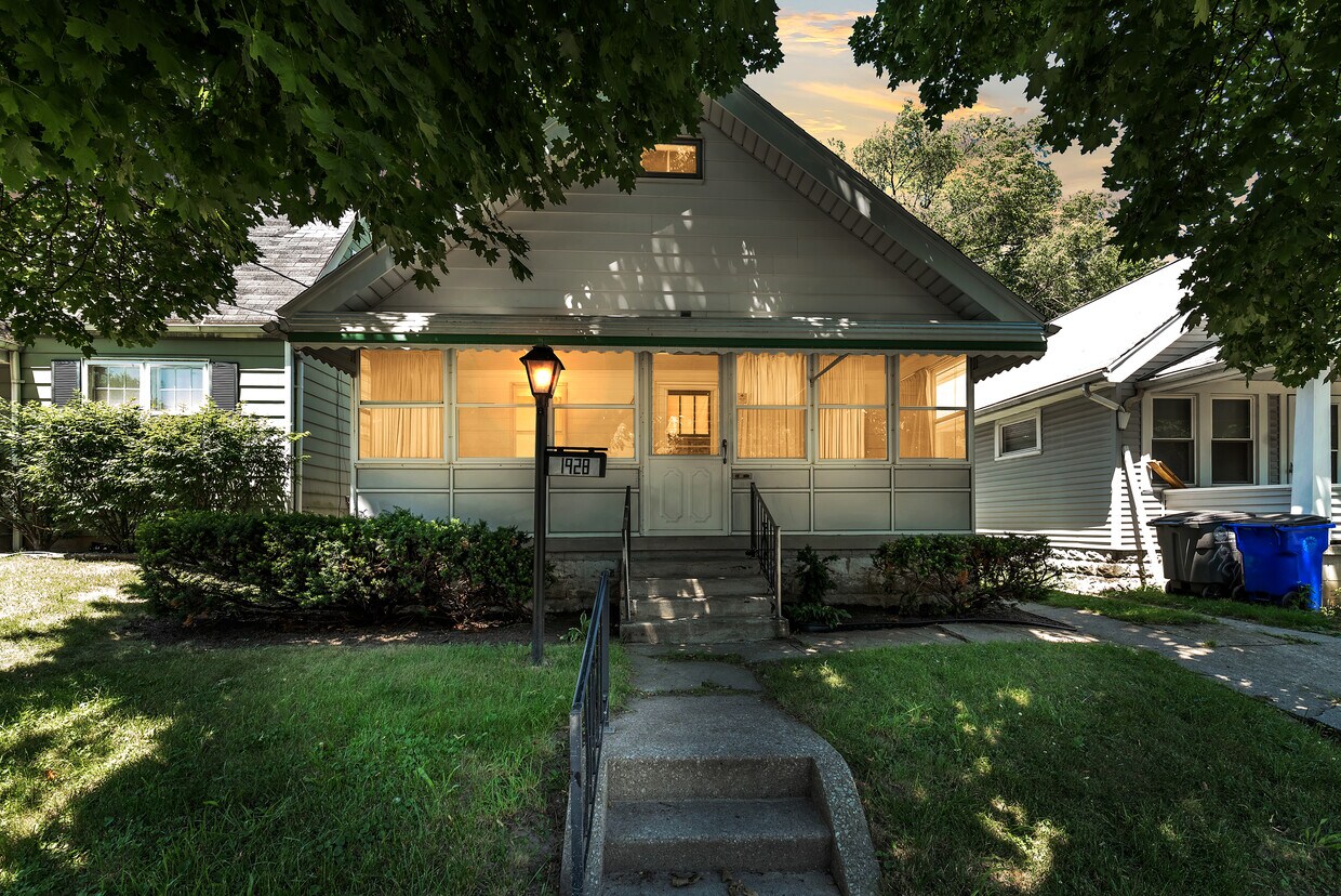 1928 Loxley Rd, Toledo, OH 43613 House Rental in Toledo, OH