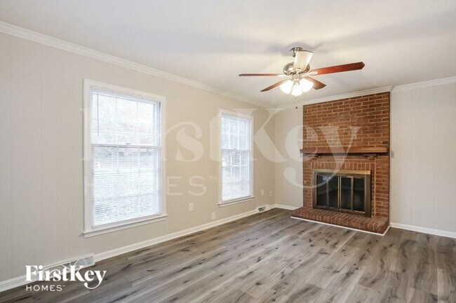 Building Photo - 8300 Nathanael Greene Ln