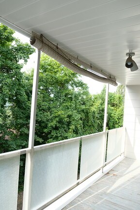 Private Patio - 56 Louise St