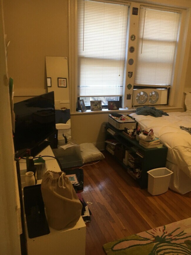 11 Peterborough St, Boston, MA 02215 Apartments in Boston, MA