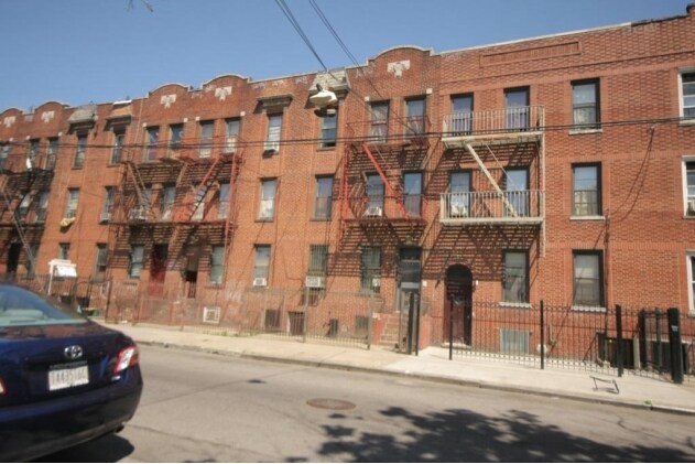 Building Photo - 9909 42nd Ave