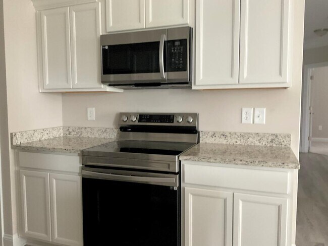 Foto del edificio - 157 Ella Kinley Cir