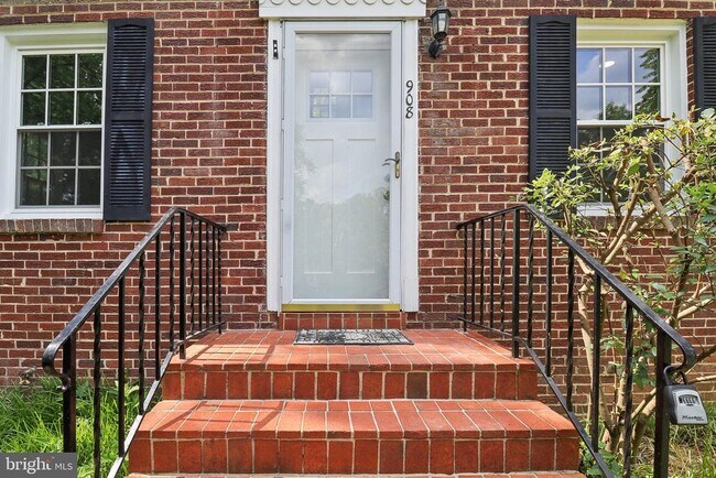 Building Photo - 908 Glaizewood Ct