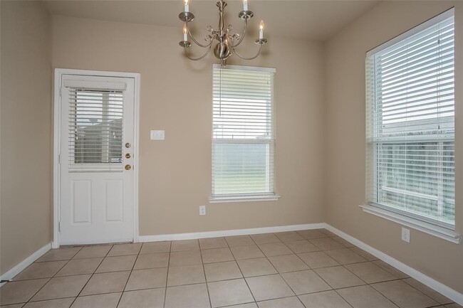 Building Photo - 15702 Flagstone Walk Way