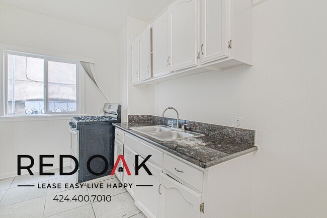 Foto del edificio - 420 N Coronado St