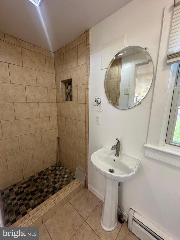 Foto del edificio - 6501 Glenbard Ct
