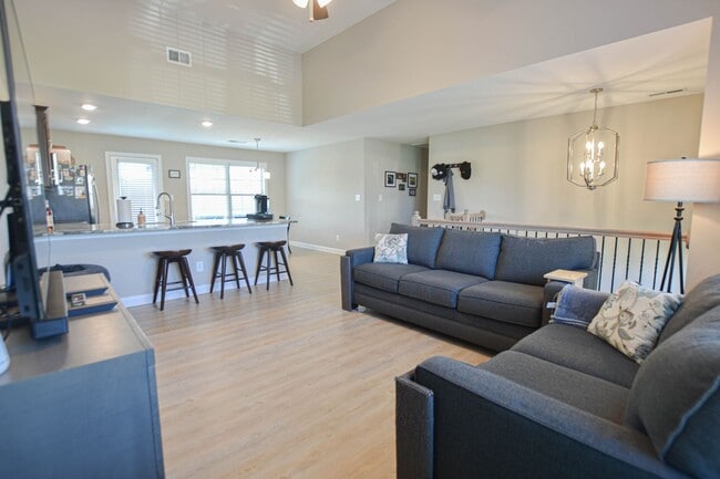 Foto del edificio - Pet Friendly Four Bedroom with Basement!
