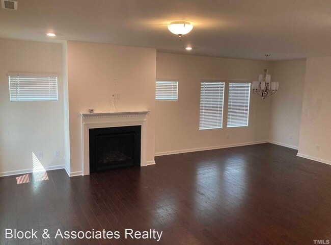 Building Photo - 3 br, 2.5 bath House - 810 Firebrick Drive