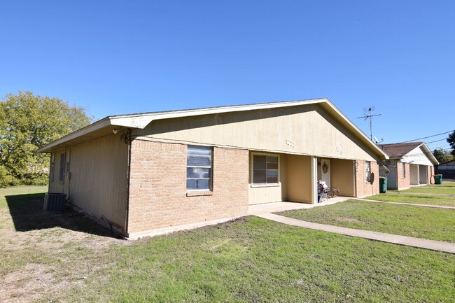 Building Photo - 1227 W Avenue J