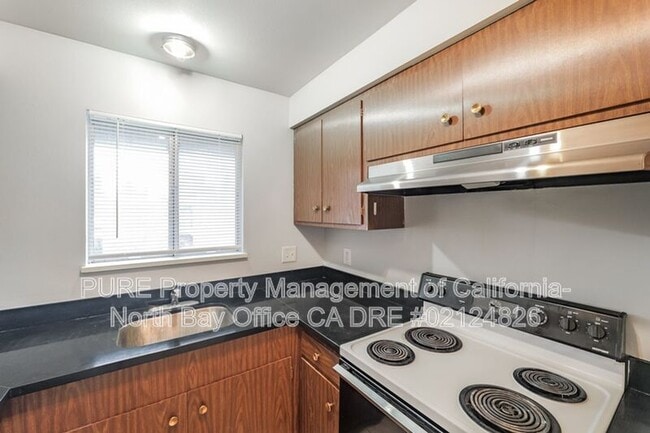 Foto del edificio - 2120 Sonoma Ave