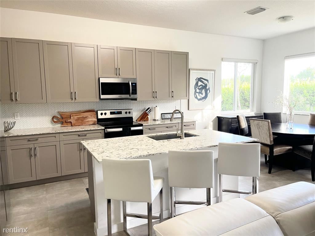 Foto principal - 4 br, 3.5 bath House - 610 Pioneer Way