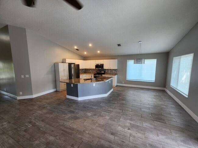 Building Photo - 1174 Landings Run