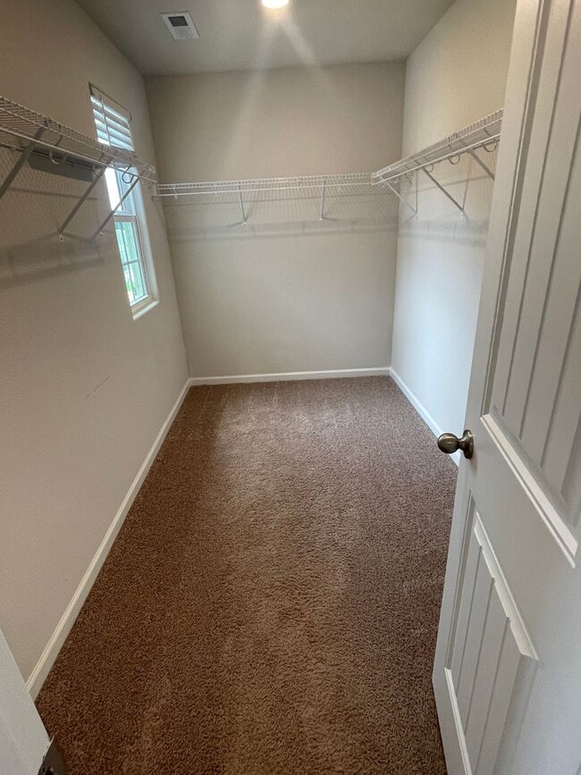 Foto del edificio - Charming 3-bedroom Single Family Home.