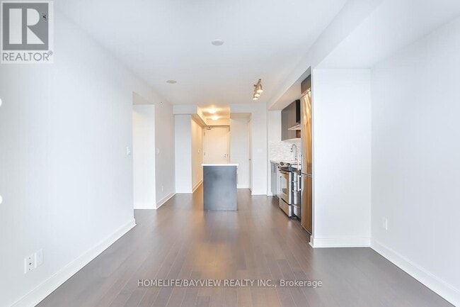 Building Photo - 58 Orchard View Blvd