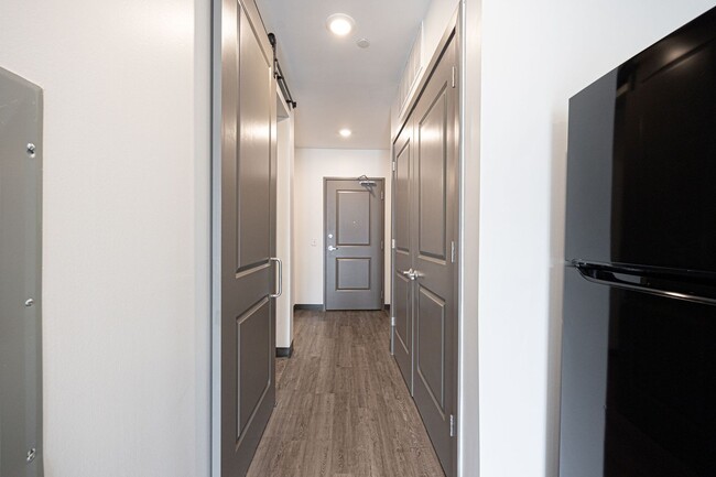 Interior Photo - Vera on Broad