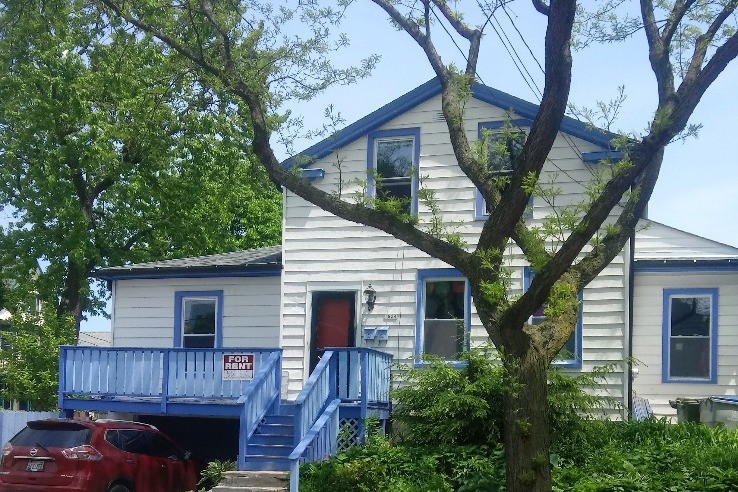 Primary Photo - 1824 N Astor St
