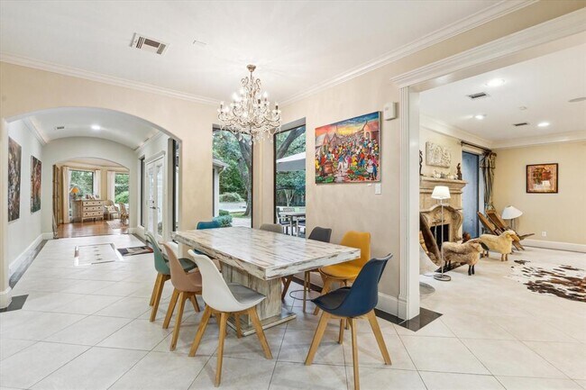 Foto del edificio - 11312 Kingsworthy Ln