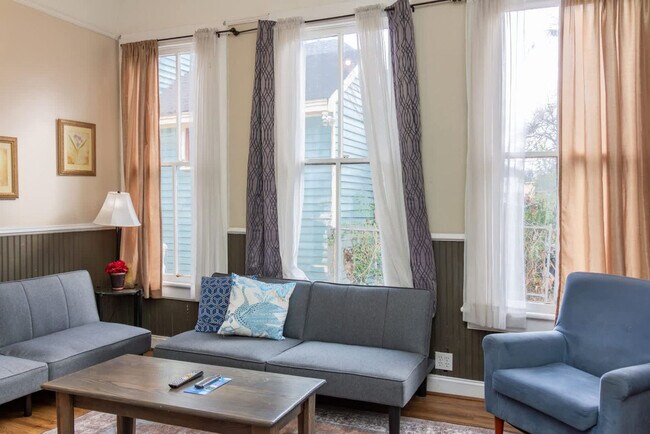 Foto del edificio - 737 3rd Ave