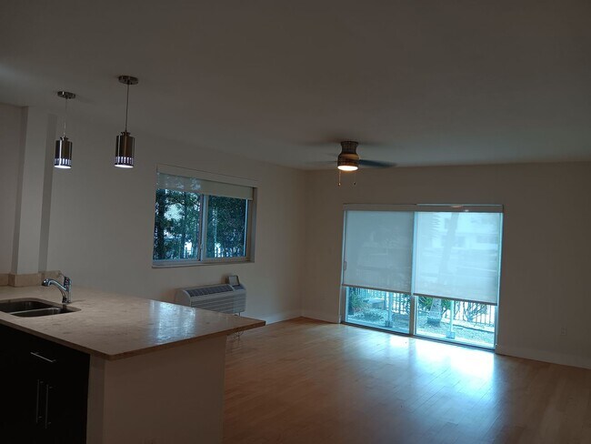 Building Photo - IMAIM Property