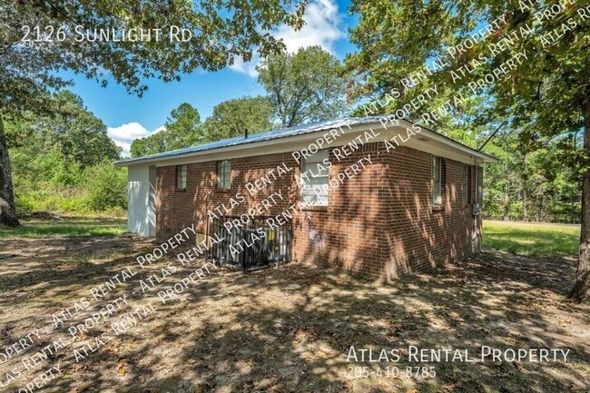 Building Photo - 2126 Sunlight Rd
