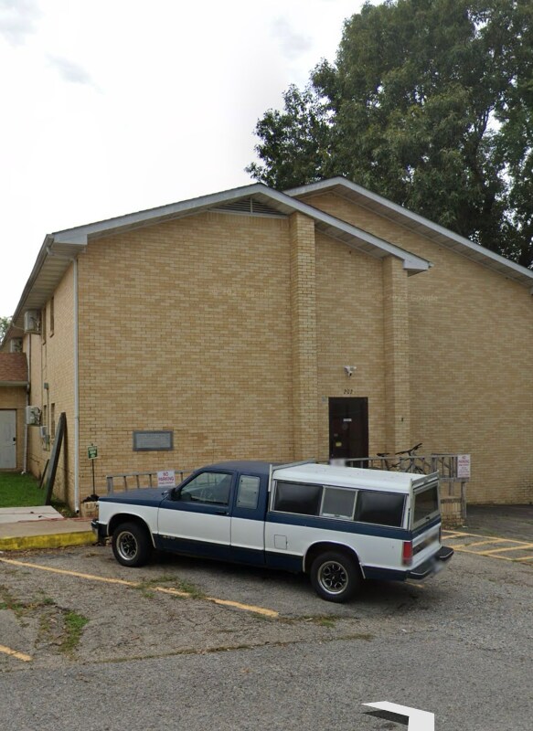 Primary Photo - 202 Alford St