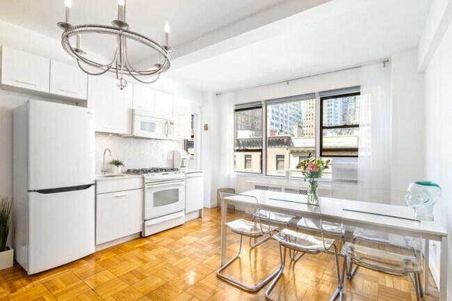 Foto del edificio - 0 bedroom in NEW YORK NY 10016