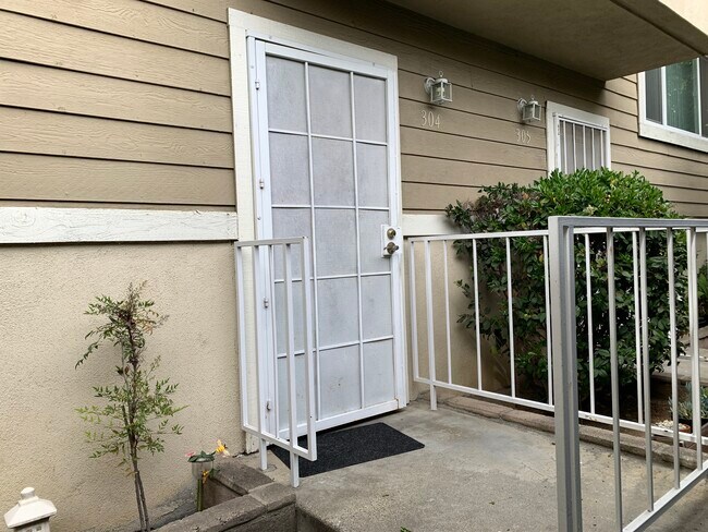 Foto del edificio - 15220 S Normandie Ave
