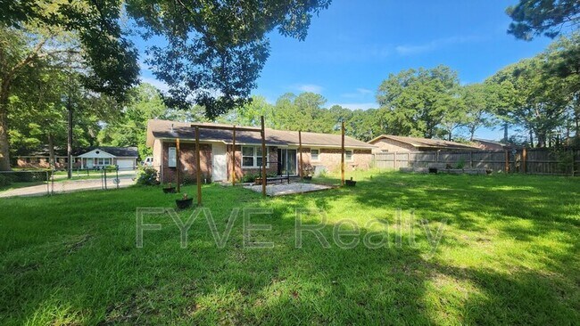 Building Photo - 915 Miles Jamison Rd