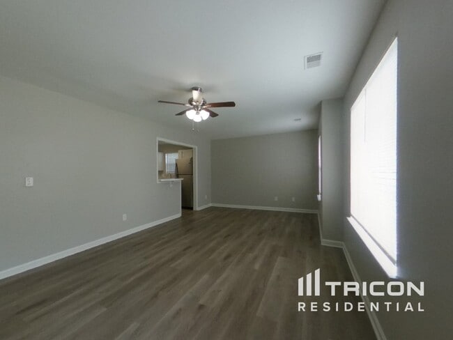 Building Photo - 262 Stonewood Dr