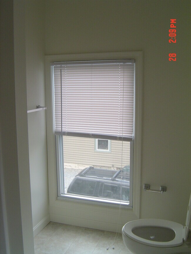 Building Photo - 3 Browning Pl