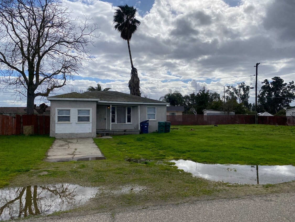 Foto principal - 3bd/2ba home on large lot in Atwater!!