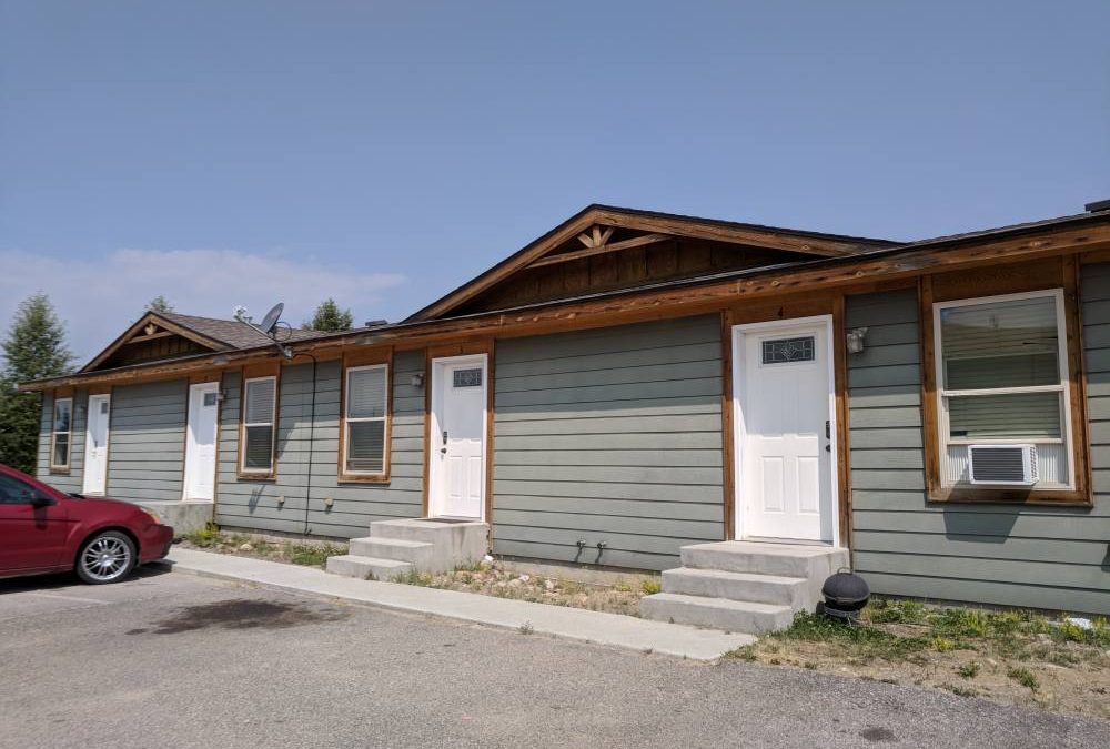 925 Wilson St Unit 2, Pinedale, WY 82941 Room for Rent in Pinedale