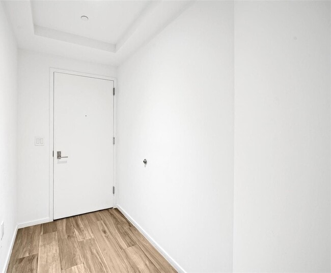 Building Photo - 801 S Miami Ave