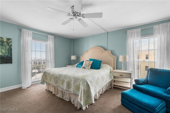 Foto del edificio - 3483 Gulf Shore Blvd N