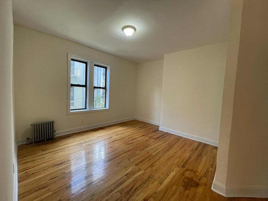 Primary Photo - 460 W 149th St