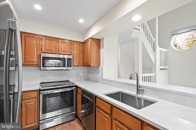 Foto del edificio - 7006 Ellingham Cir