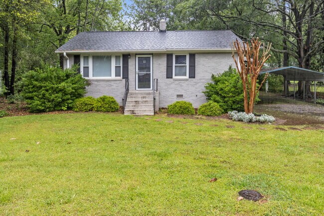 Building Photo - 10 Eastwood Ct