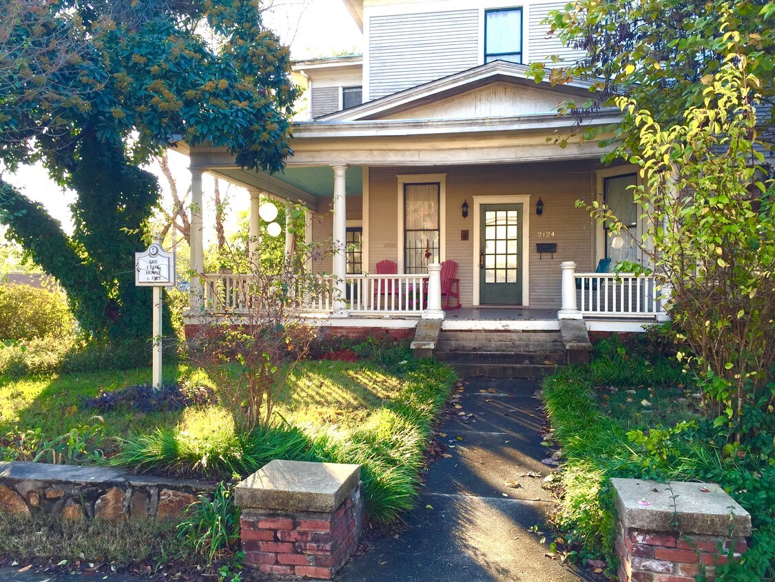 Primary Photo - 2124 S Ringo St