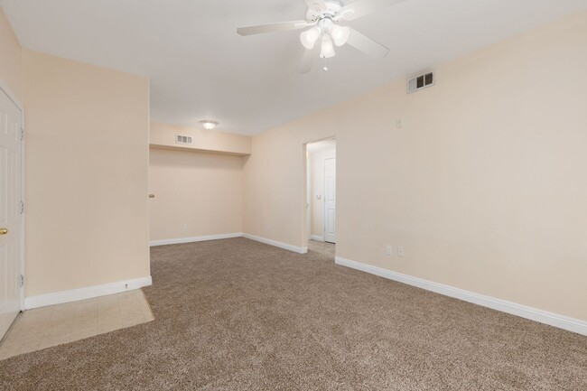 Building Photo - One bedroom unit on the ground floor of ga...