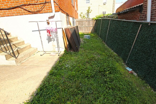 Building Photo - 12208 13th Ave